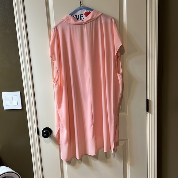 Eloquii Soft Peachy/pink  V-Neck Blouse 22 - Picture 3 of 7